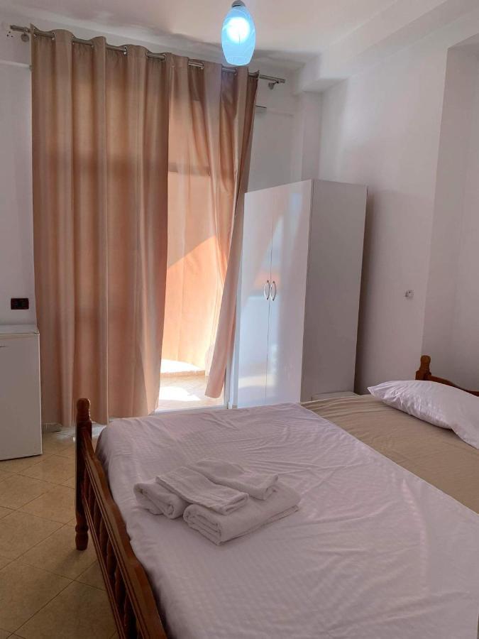 Elio'S Room Durres Exterior photo