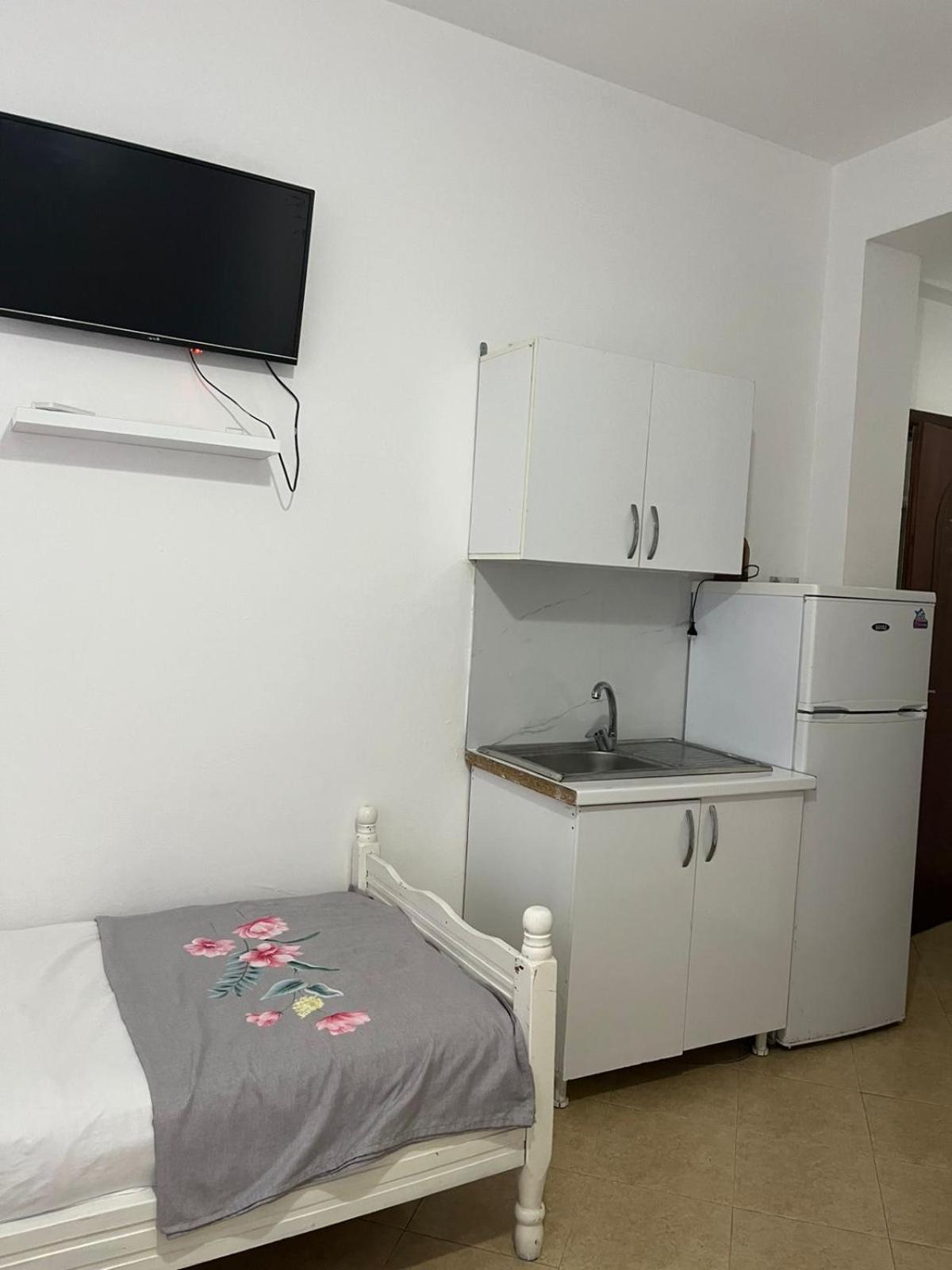 Elio'S Room Durres Exterior photo